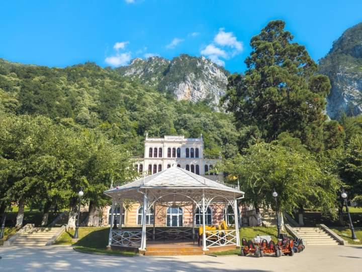 Casa Anne Hotel Băile Herculane Eksteriør billede
